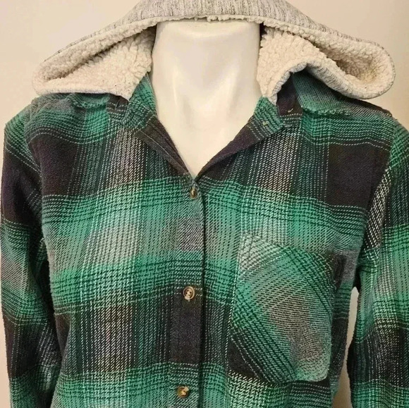 VINTAGE American Eagle Boyfriend Hooded Flannel Size Medium EUC - Picture 2 of 10